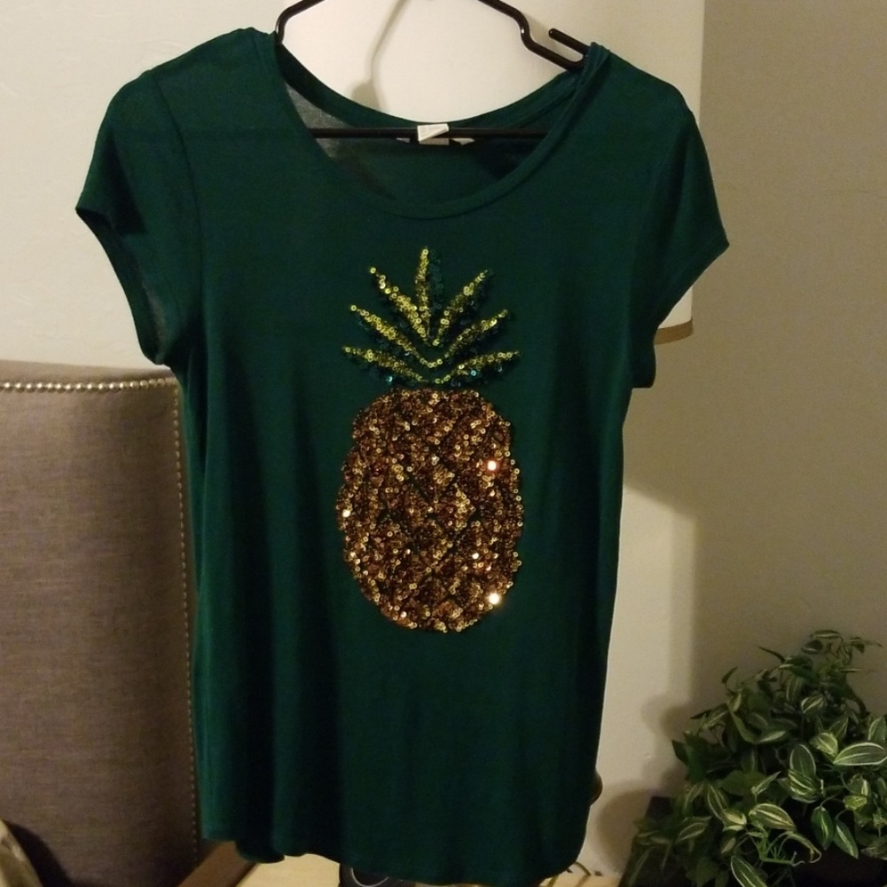 H&M pineapple tshirt